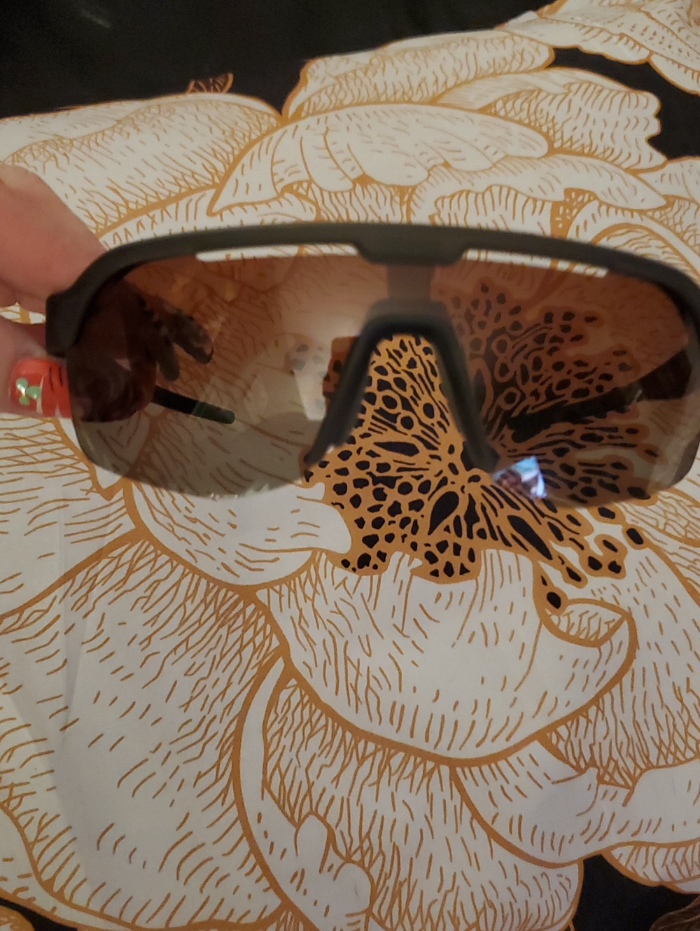 Men's Black Sports Swim Sunglasses Goodr Polarized Like New "Bolt"